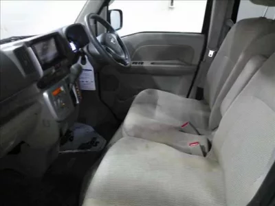 Nissan CLIPPER RIO