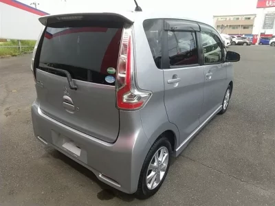 Mitsubishi EK CUSTOM