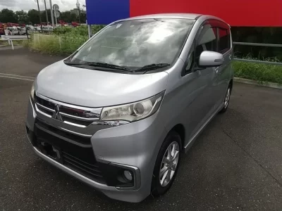 Mitsubishi EK CUSTOM