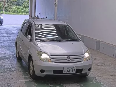 Toyota IST