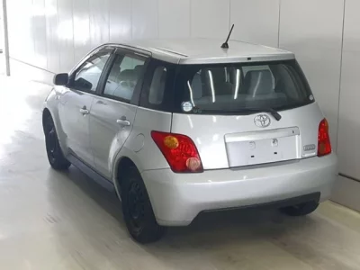 Toyota IST