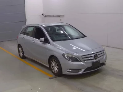 Mercedes-Benz B CLASS