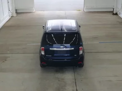 Toyota COROLLA RUMION