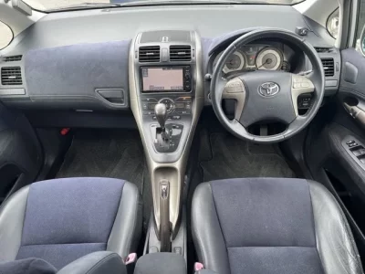 Toyota BLADE