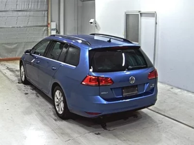 Volkswagen GOLF VARIANT