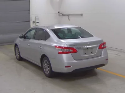 Nissan SYLPHY