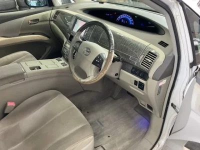 Toyota ESTIMA HYBRID