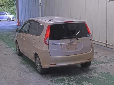 Toyota PASSO SETTE