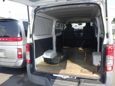 Nissan CARAVAN VAN