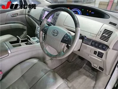 Toyota ESTIMA HYBRID