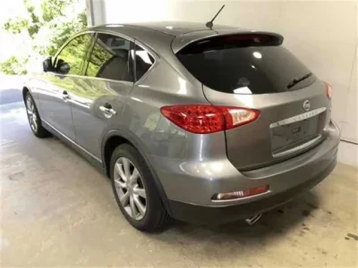 Nissan SKYLINE CROSSOVER