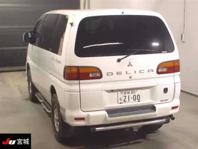 Mitsubishi DELICA