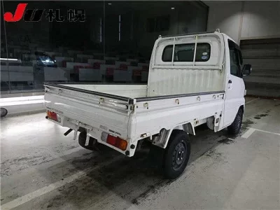 Nissan CLIPPER TRUCK