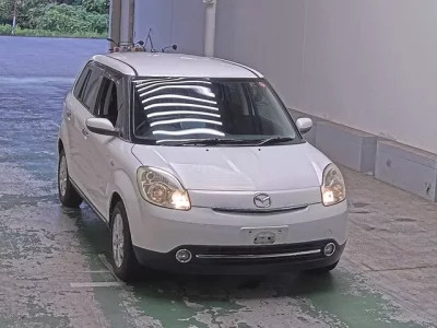 Mazda VERISA