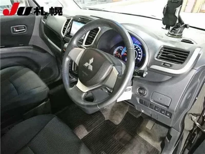 Mitsubishi DELICA D2