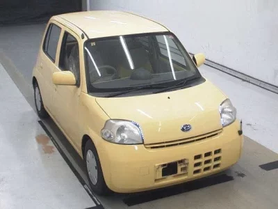 Daihatsu Esse