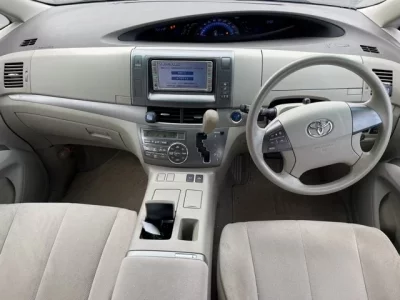 Toyota ESTIMA HYBRID