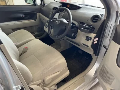 Toyota PASSO SETTE