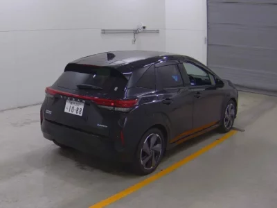 Nissan AURA
