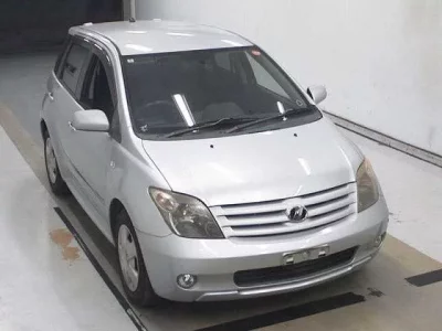 Toyota IST