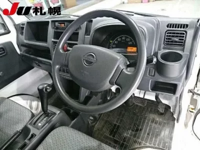 Nissan CLIPPER TRUCK
