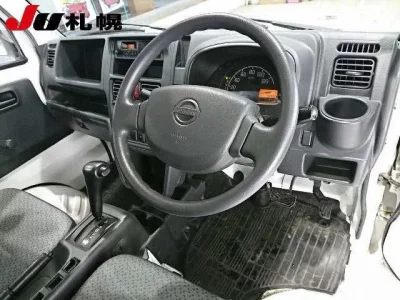 Nissan CLIPPER TRUCK
