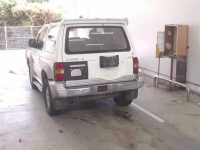 Mitsubishi PAJERO