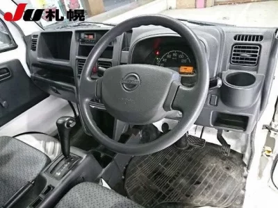 Nissan CLIPPER TRUCK