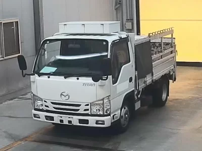 Mazda TITAN