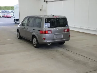 Nissan LAFESTA