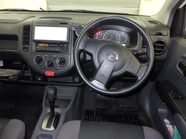 Nissan AD