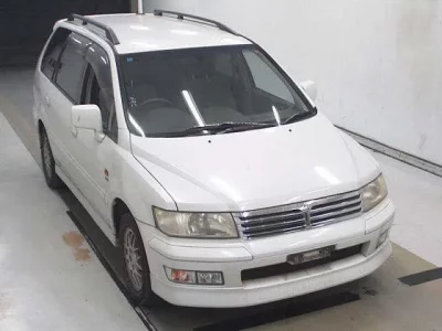 Mitsubishi CHARIOT GRANDIS