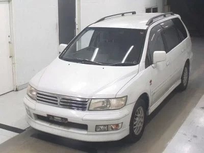 Mitsubishi CHARIOT GRANDIS