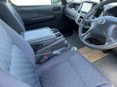 Nissan CARAVAN VAN
