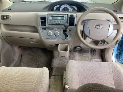 Toyota RAUM