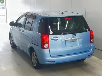 Toyota RAUM