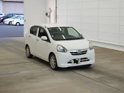 Daihatsu MIRA E S