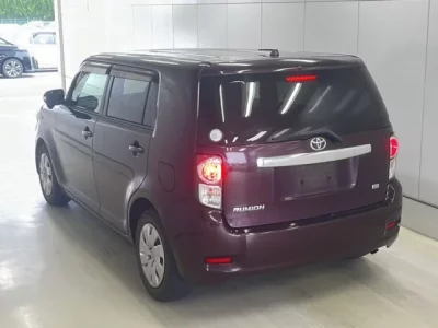 Toyota COROLLA RUMION