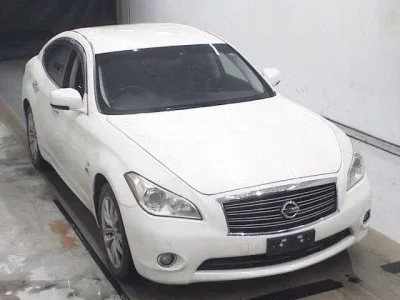 Nissan FUGA