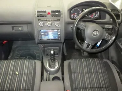 Volkswagen GOLF TOURAN