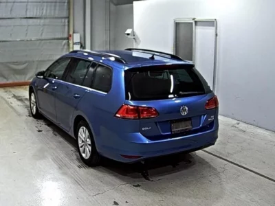 Volkswagen GOLF VARIANT