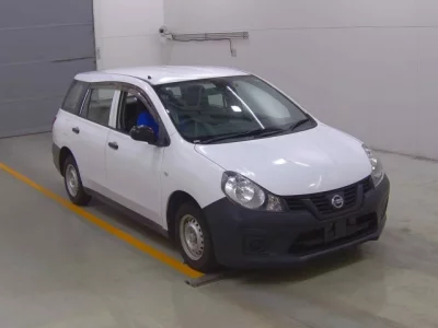 Nissan AD