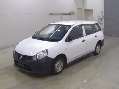 Nissan AD