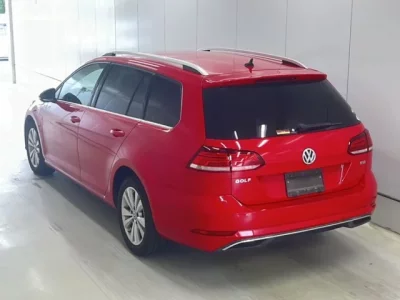 Volkswagen GOLF VARIANT