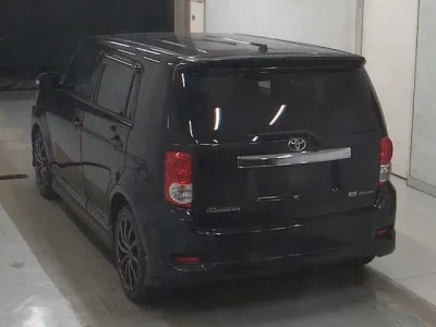 Toyota COROLLA RUMION
