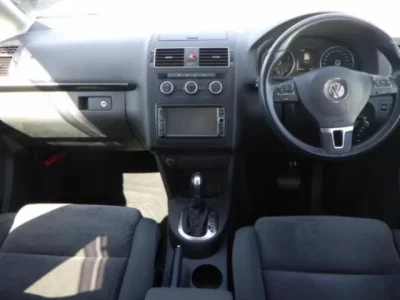 Volkswagen GOLF TOURAN