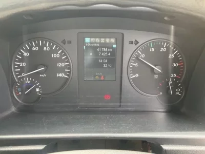 Mitsubishi FUSO FIGHTER