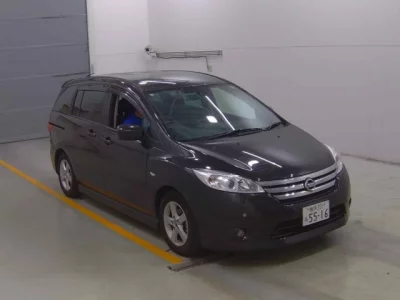 Nissan LAFESTA