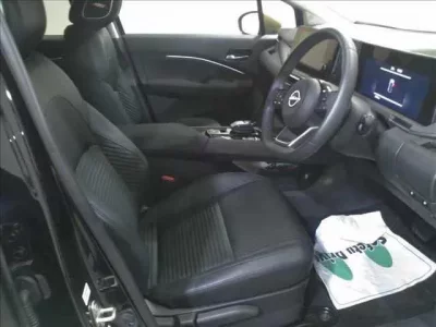 Nissan AURA