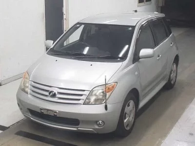 Toyota IST